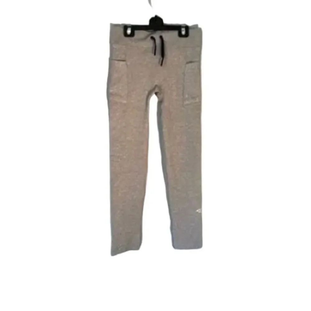 Umbro boys soccer leggings with pockets front tie gray size small￼￼